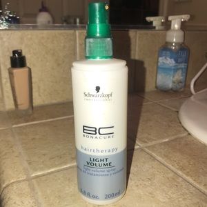 2 for $8! Schwarzkopf light volume spray